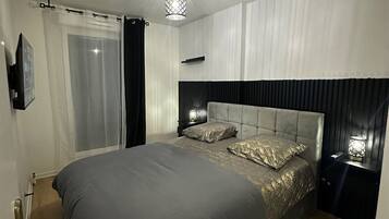 2 chambres, fer et planche Ă  repasser, Wi-Fi, draps fournis