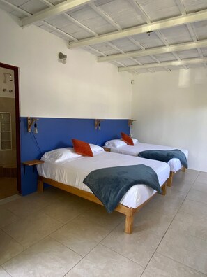 6 bedrooms, free WiFi, bed sheets