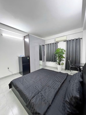 Suite estudio superior, vista a la ciudad | Servicios de la habitación