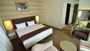 Egyptian cotton sheets, premium bedding, free minibar items