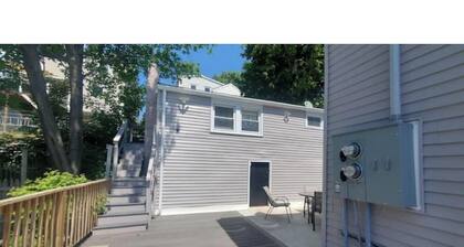 Beach guest house, Free parking close to Boston