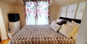 1 habitación, tabla de planchar con plancha, internet y ropa de cama 