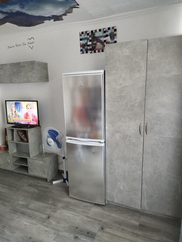 Apartment, 1 Bedroom, Balcony, Garden View | Room amenity - Loft Salou Beach I, la Pineda (Vila-Seca)