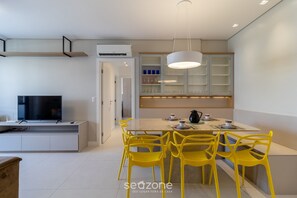 Dining - Apart Near the Beach in Cond. w/ Pool Adc0205 (Florianópolis)