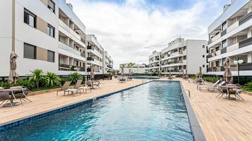 Apartamento básico | Piscina