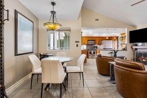 تناول الطعام