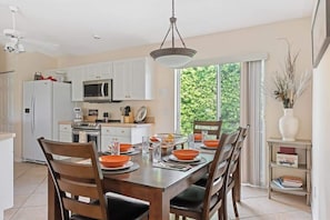 Fridge, microwave, stovetop, dishwasher - Waterfront House w/ Heated Pool & BBQ Access (Rotonda West)