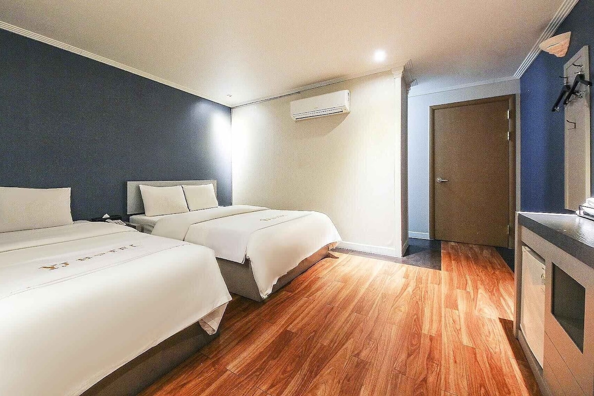 Twin Room | Soundproofing, free WiFi