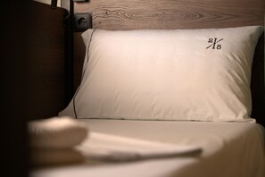 이탈리아 프레떼 시트, 고급 침구, 오리/거위털 이불, 메모리폼 침대