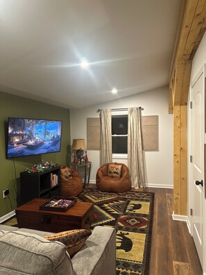 Smart TV, DVD player, books