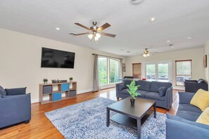 TV, fireplace, table tennis