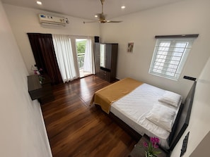 Premium Double Room - Vagamon hill Casa holiday home (Peermade)