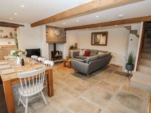 Hill Top Cottage