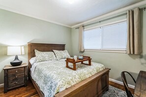 1 chambre, bureau, fer et planche à repasser, Wi-Fi