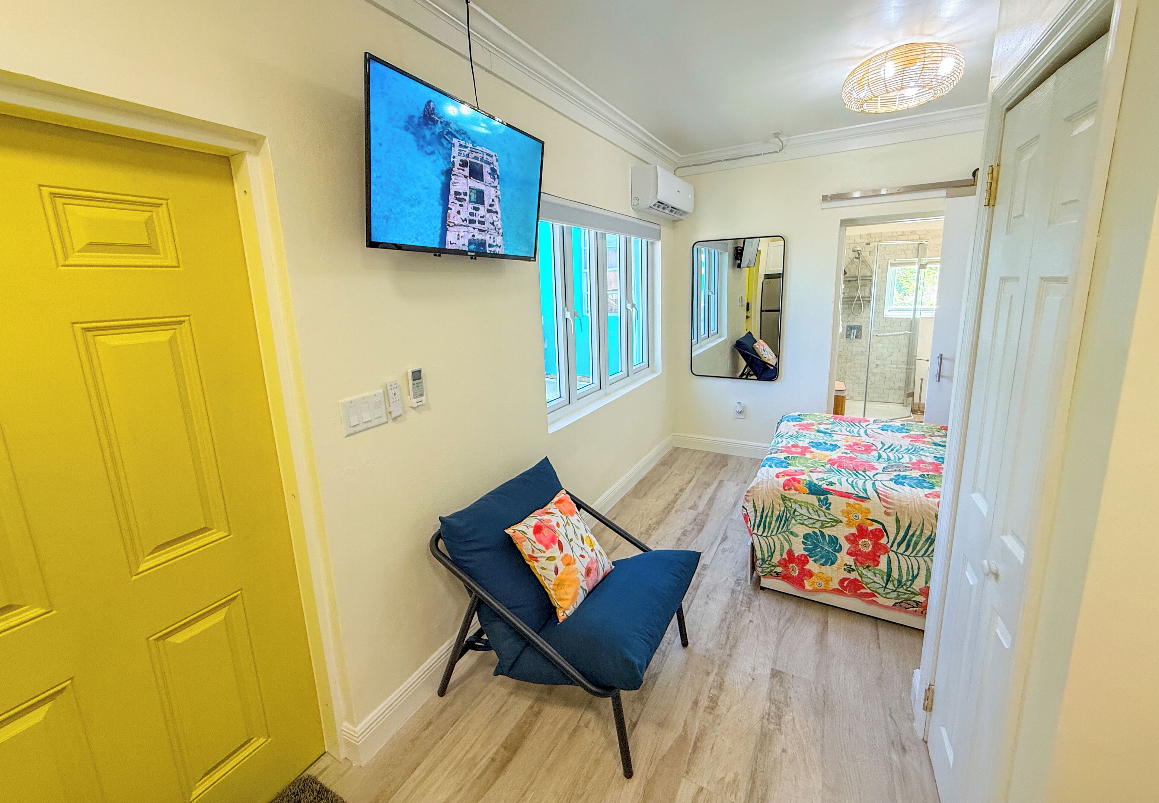 1 chambre, fer et planche à repasser, Wi-Fi, draps fournis