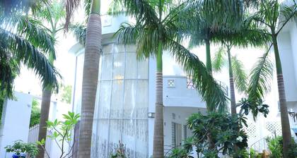 Anton White Villas Resort