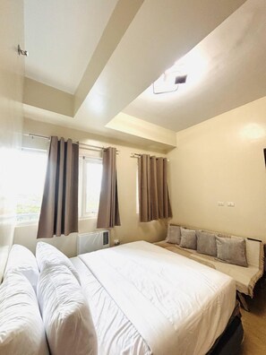 1 bedroom, iron/ironing board, bed sheets, wheelchair access - Experience Iloilo Living at LaFayette Park Square (Iloilo City)