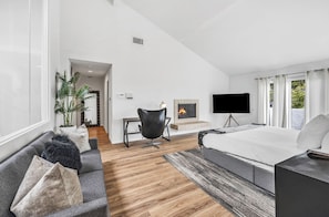 5 quartos, ferros/tábuas de passar roupa, Wi-Fi, roupa de cama