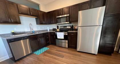 Loft 309- Charming Jr 1 BR Condo