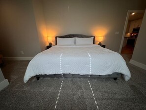 3 bedrooms, desk, iron/ironing board, WiFi