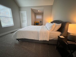 3 sovrum, skrivbord, strykjärn/strykbräda och wi-fi