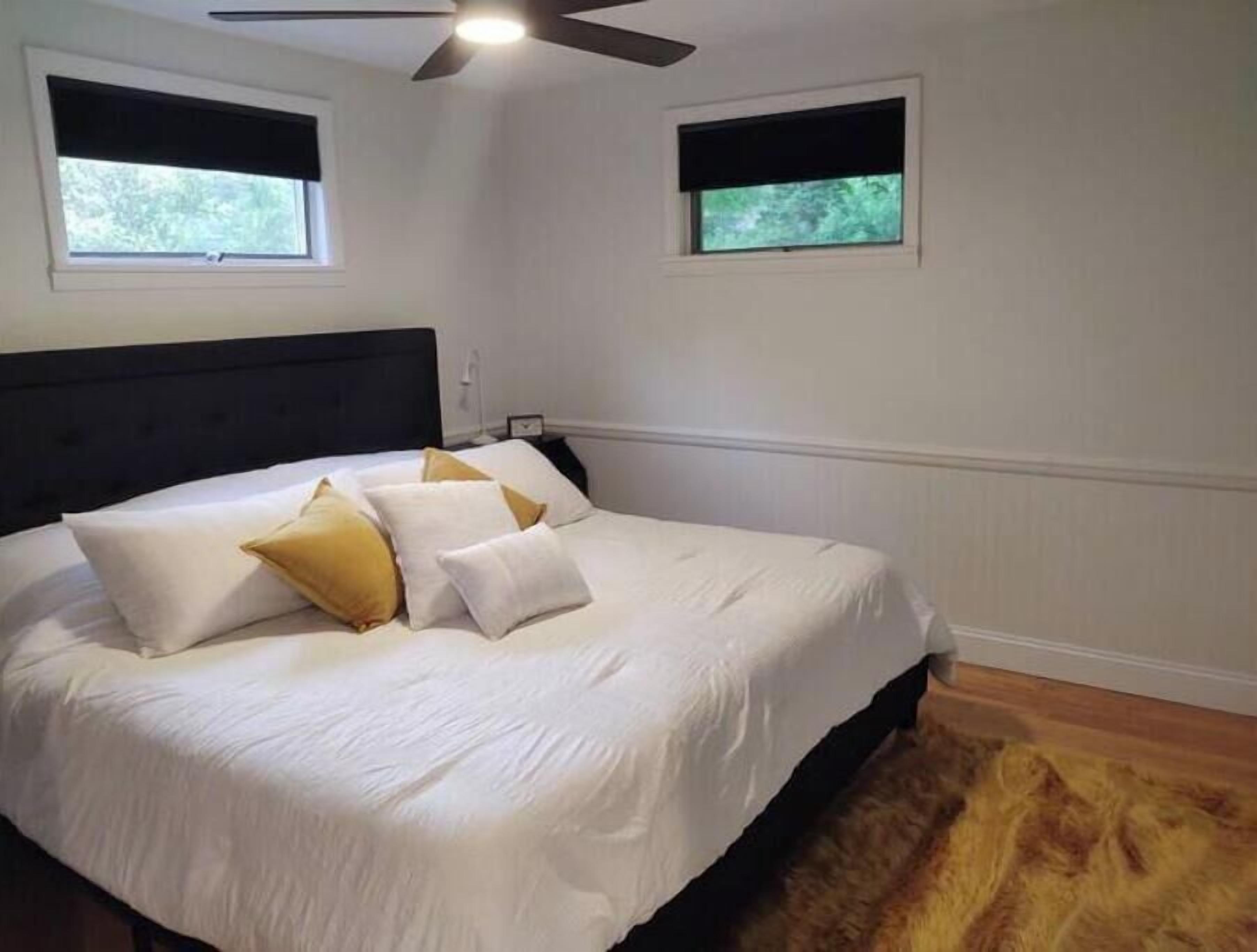 4 chambres, fer et planche à repasser, accès Internet, draps fournis