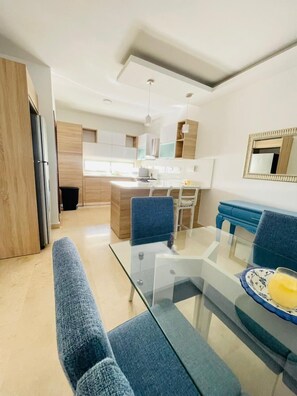 Luxury Apartment, Balcony | In-room dining