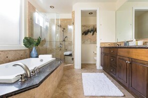 Shower, jetted bath, hair dryer, towels