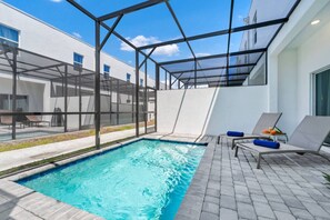 Beheizter Pool