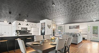 Secluded PoolHouse Estate