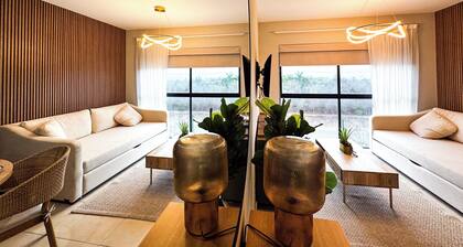 Indigo 7 - Steps from Playa Brujas Beach