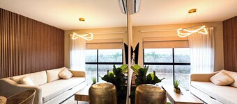 布魯哈斯海灘旁的Indigo 7