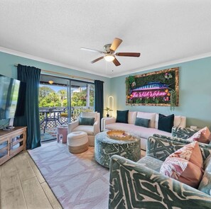 Smart TV, video games