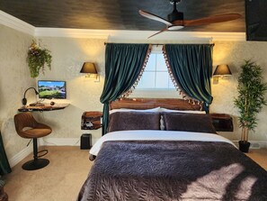 3 bedrooms, in-room safe, desk, iron/ironing board