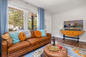 Smart TV, books - Yellow Door Downtown Carrboro (Carrboro)