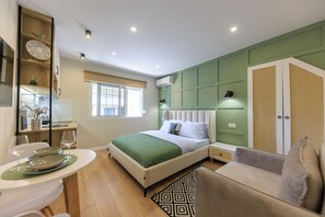 Egyptian cotton sheets, premium bedding, individually decorated