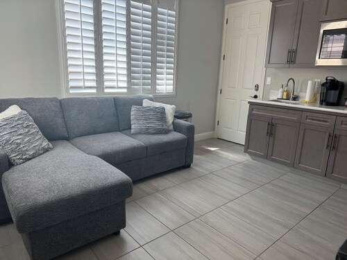 Charming Modern Private In-Law Suite in Clovis – Separate Entrance