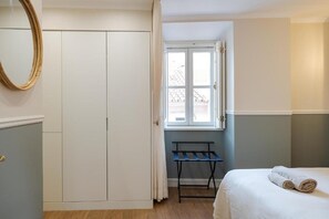 Coffres-forts dans les chambres, rideaux occultants