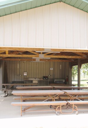 BBQ/picnic area