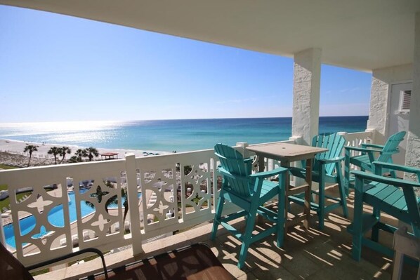 Condo, 2 quartos, varanda, vista para o pátio | Terraço/pátio