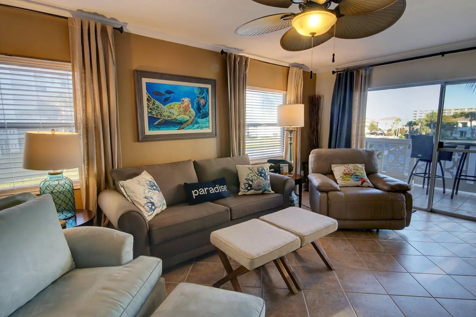 Condo, 1 quarto, varanda, vista para o pátio | Ferros/tábuas de passar roupa, Wi-Fi de cortesia