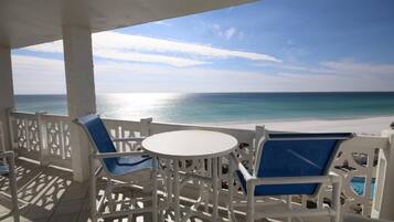 Condo, 2 Bedrooms, Patio, Courtyard View | Terrace/patio