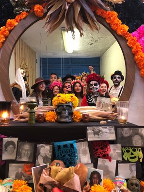 Fridge, microwave, stovetop, blender