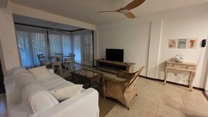 Chalet | Living area