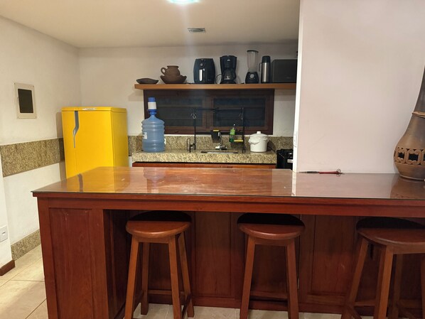 Chalet | Private kitchen | Microwave, oven, cookware/dishes/utensils