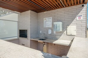 Property grounds - Condo. w/ Pool and Gym 70 m From the Beach - SMA (Salvador)