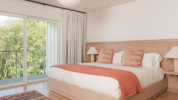 Premium Room, Balcony, Partial Ocean View | Premium bedding, laptop workspace, free WiFi