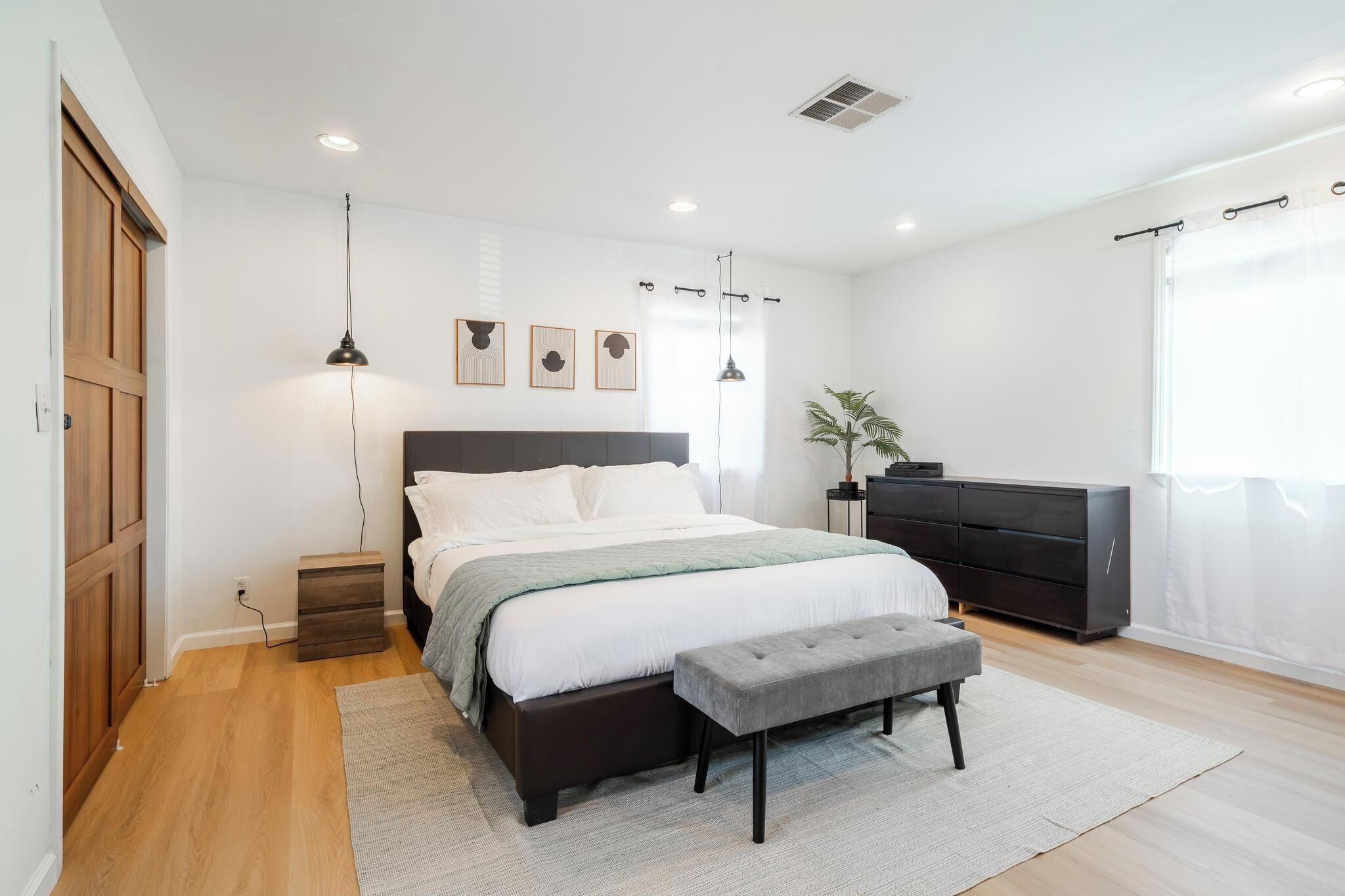 3 bedrooms, WiFi, bed sheets