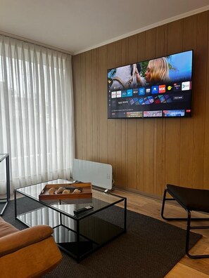 55-tums smart-tv med digitalkanaler