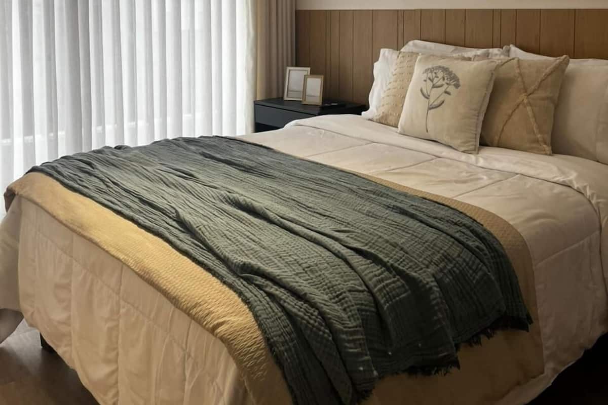 Wifi gratis y ropa de cama